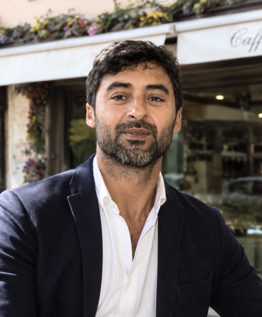 Cristiano Costone, broker assicurativo